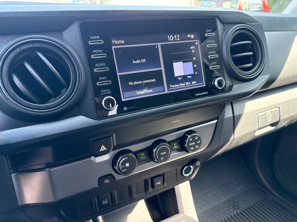 2021 Toyota Tacoma Image 15