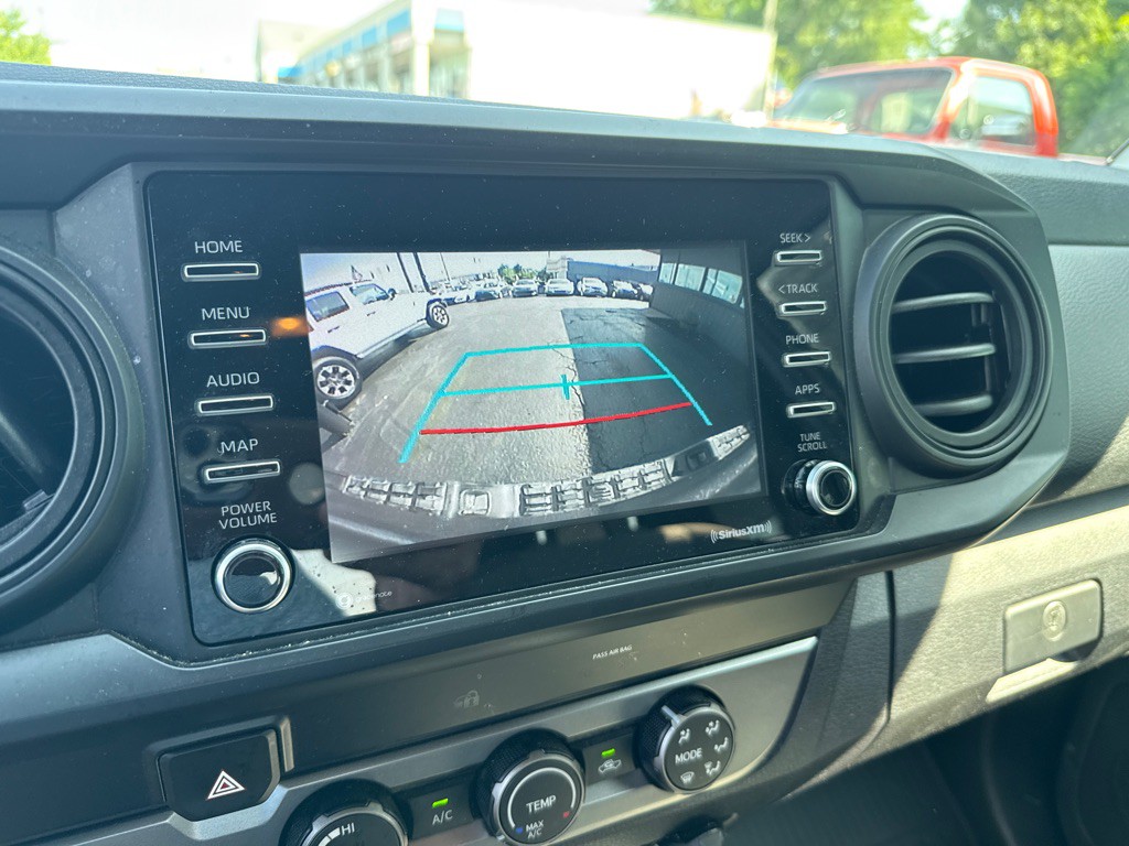 2021 Toyota Tacoma Image 19