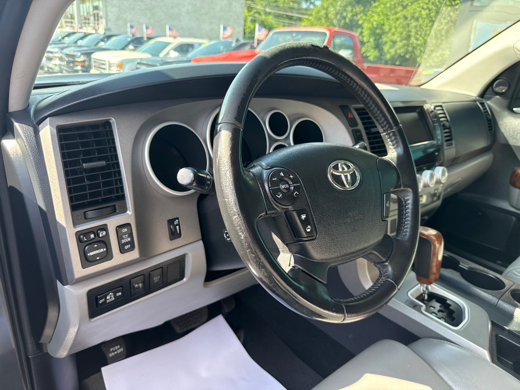 2013 Toyota Tundra Image 11
