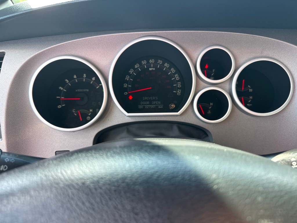 2013 Toyota Tundra Image 17