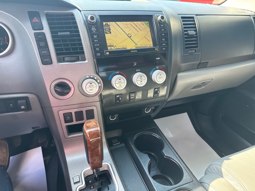 2013 Toyota Tundra Image 19