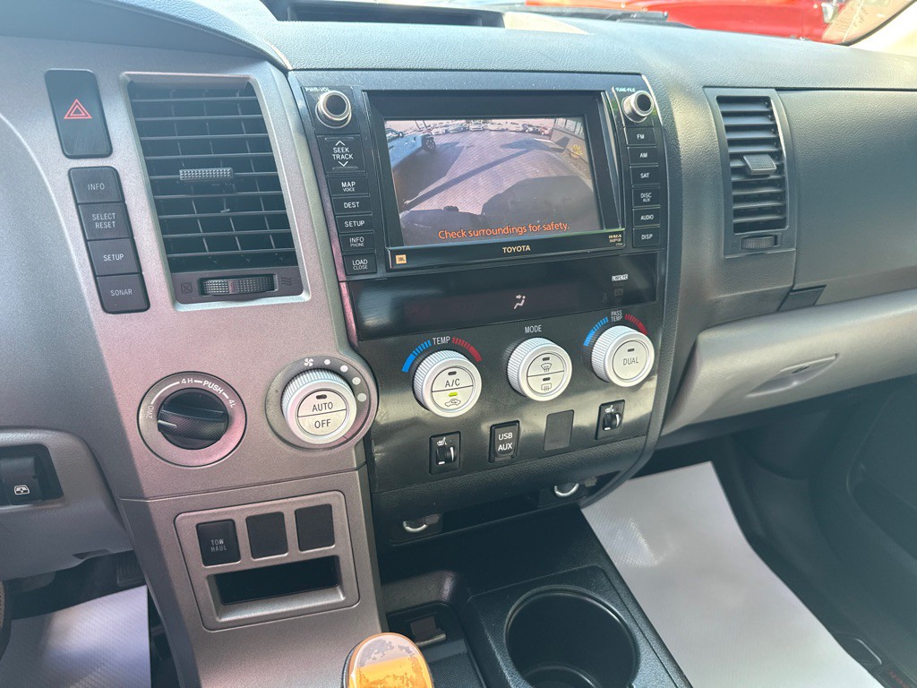 2013 Toyota Tundra Image 20