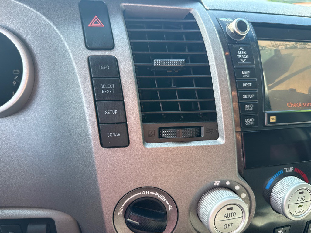 2013 Toyota Tundra Image 21