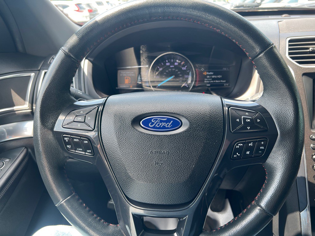 2018 Ford Explorer Image 15