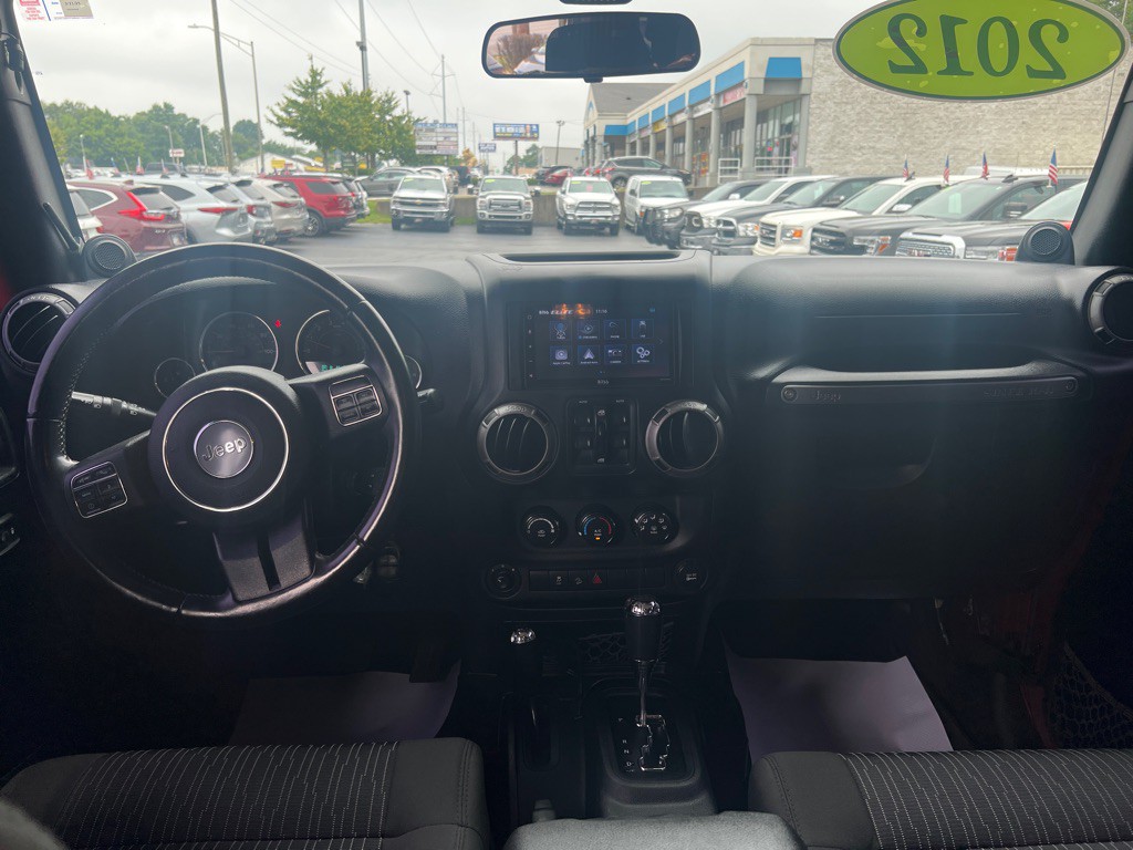 2012 Jeep Wrangler Unlimited Image 13