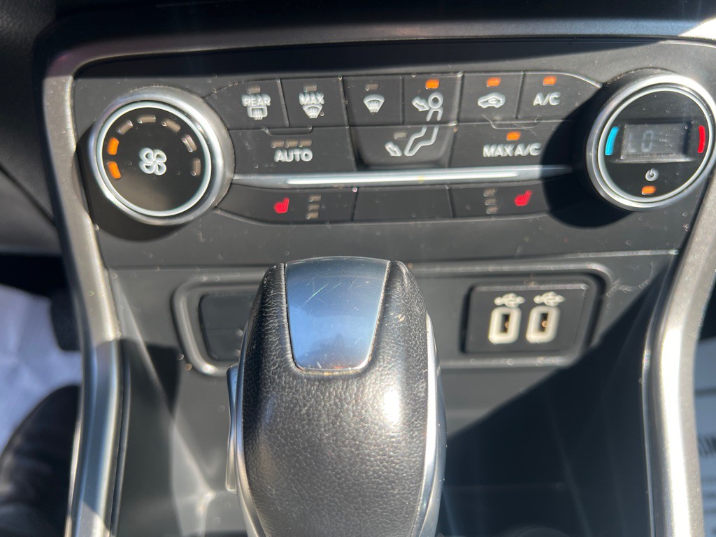 2020 Ford Econoline Image 16