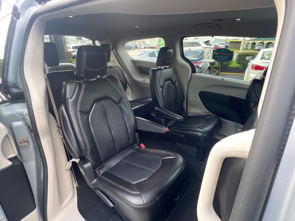 2023 Chrysler Pacifica Image 14