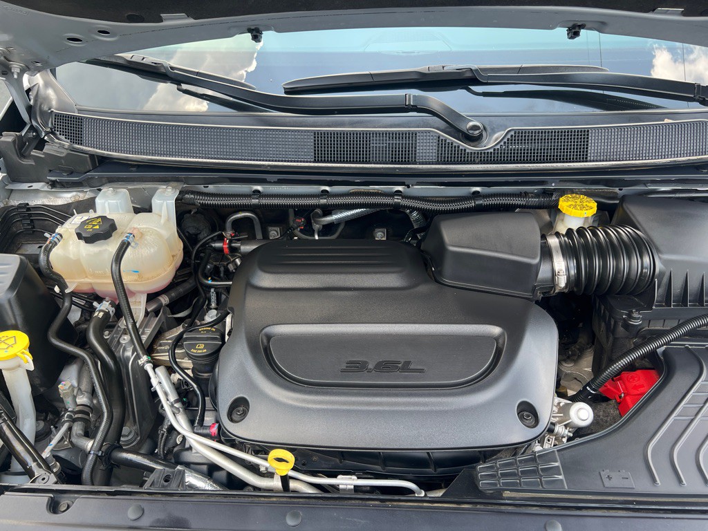 2023 Chrysler Pacifica Image 18