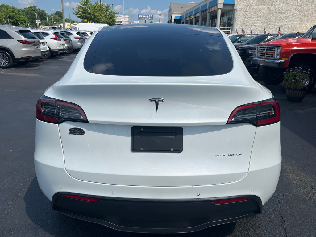 2022 Tesla Model Y Image 6