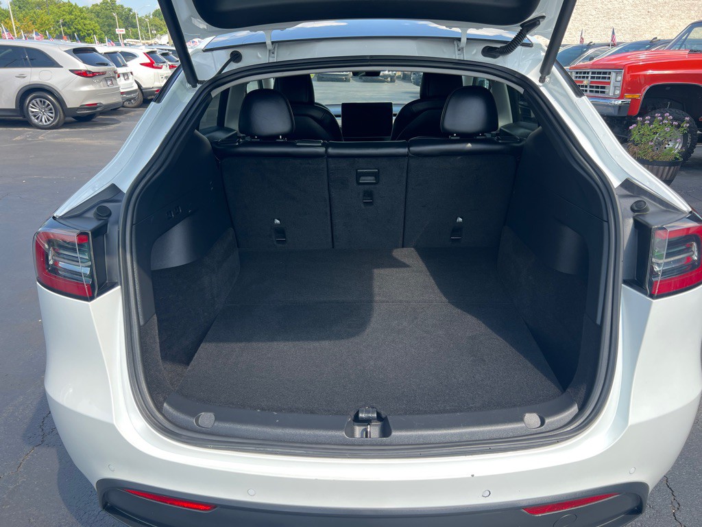 2022 Tesla Model Y Image 8