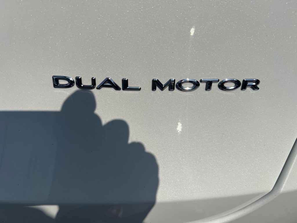 2022 Tesla Model Y Image 15