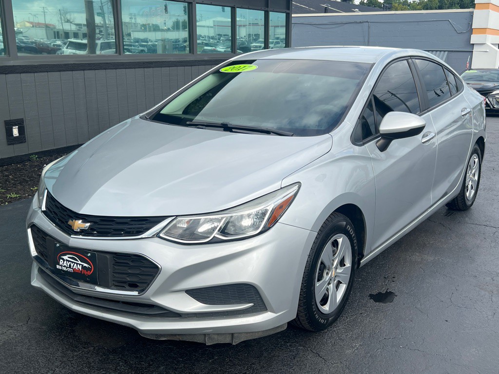 2017 Chevrolet Cruze Image 1