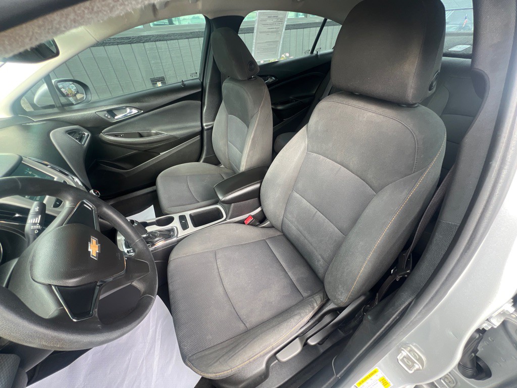 2017 Chevrolet Cruze Image 11