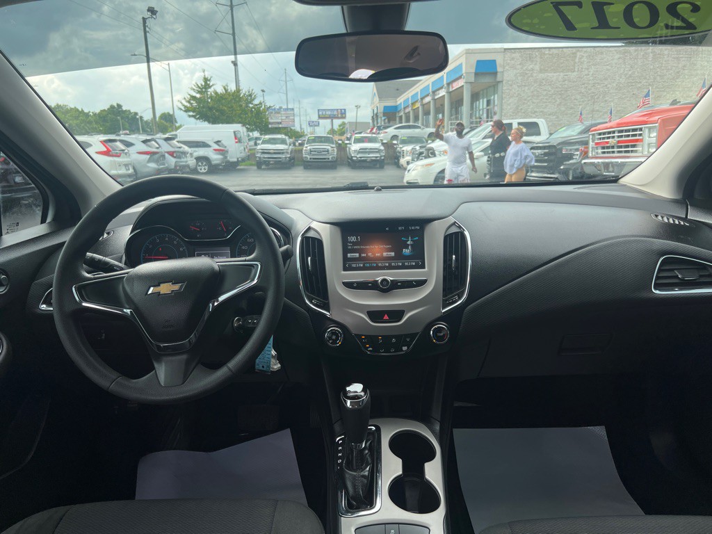 2017 Chevrolet Cruze Image 13