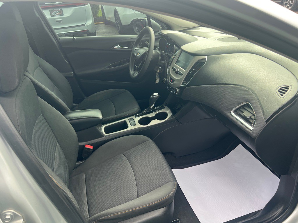 2017 Chevrolet Cruze Image 15