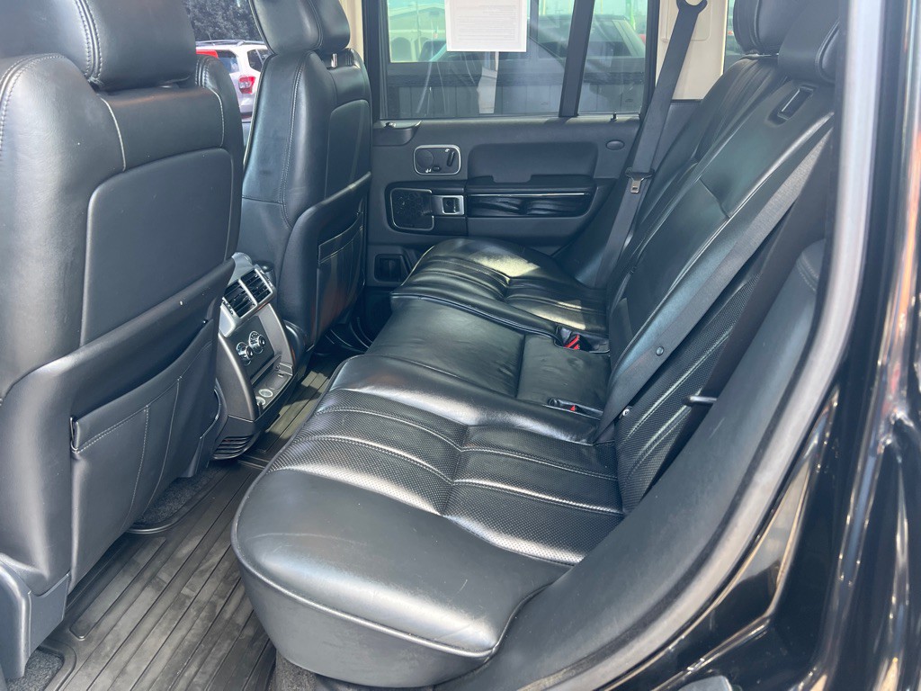 2011 Land Rover Range Rover Image 10