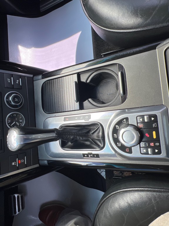 2011 Land Rover Range Rover Image 22