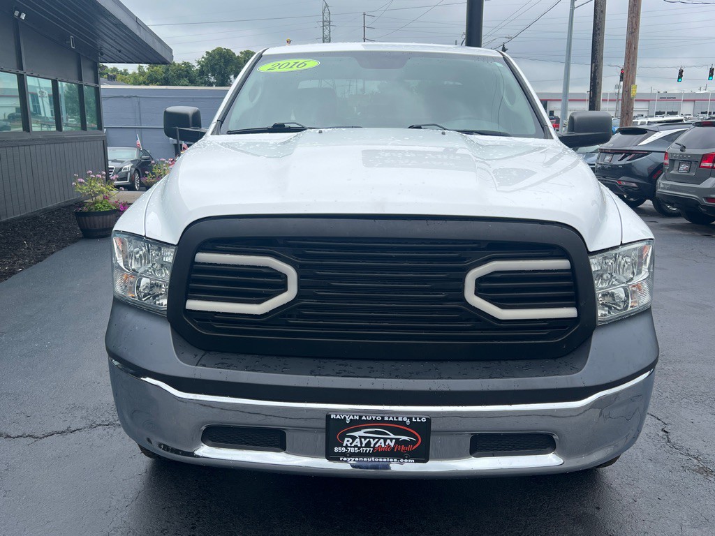 2016 RAM 1500 Image 2