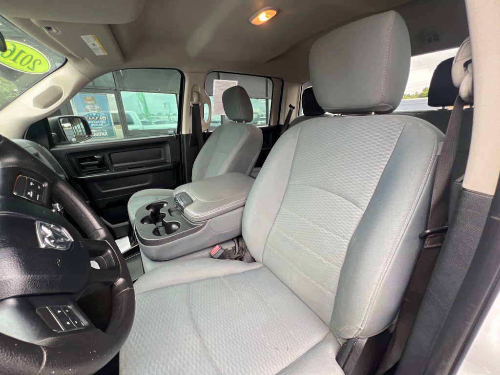 2016 RAM 1500 Image 12