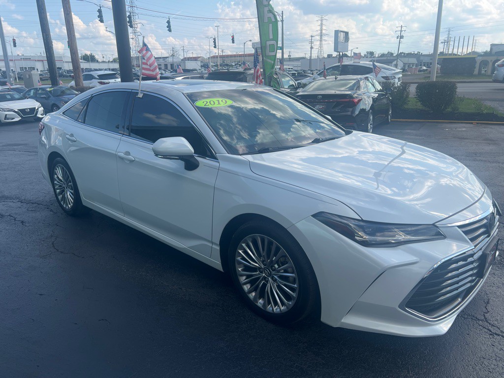2019 Toyota Avalon Image 4