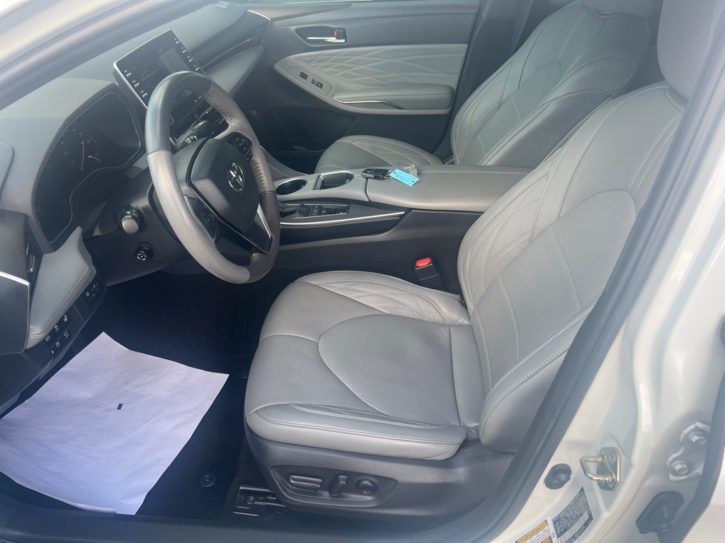 2019 Toyota Avalon Image 9