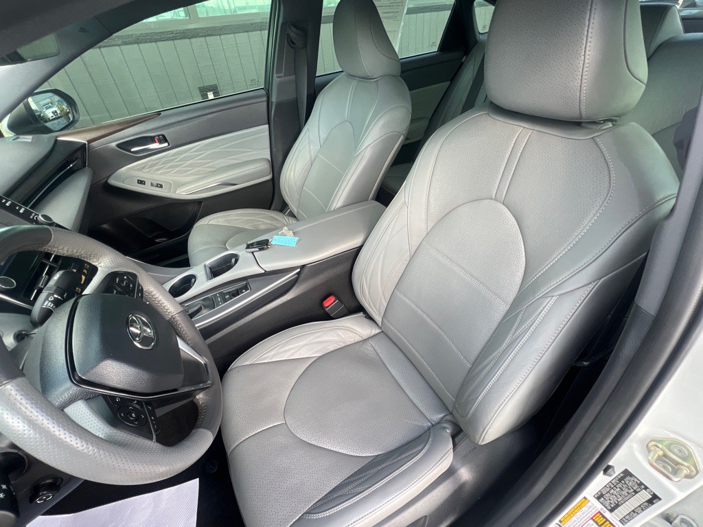 2019 Toyota Avalon Image 10