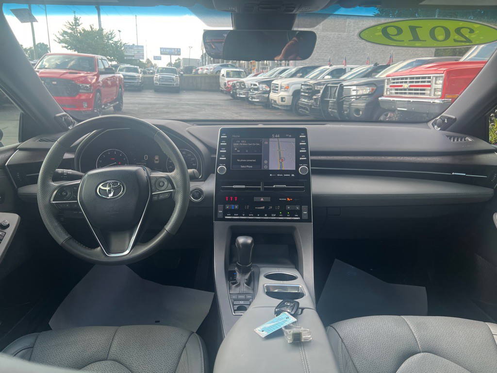 2019 Toyota Avalon Image 14