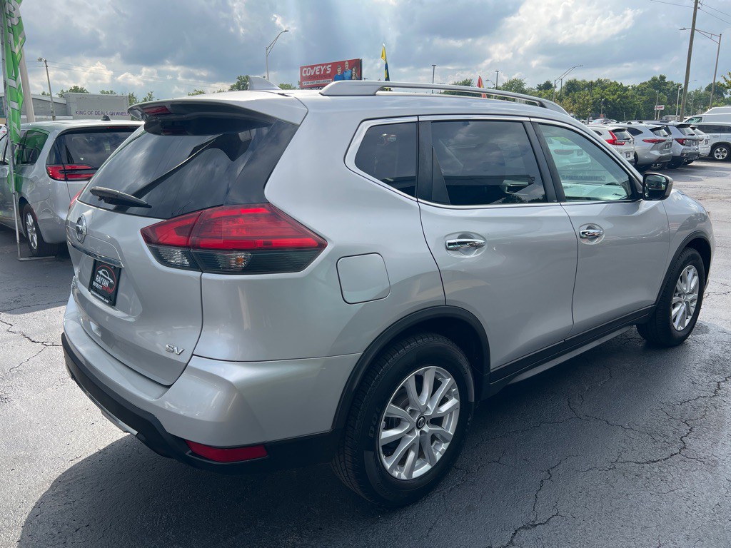 2017 Nissan Rogue Image 5