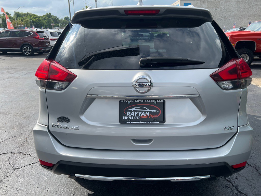 2017 Nissan Rogue Image 6