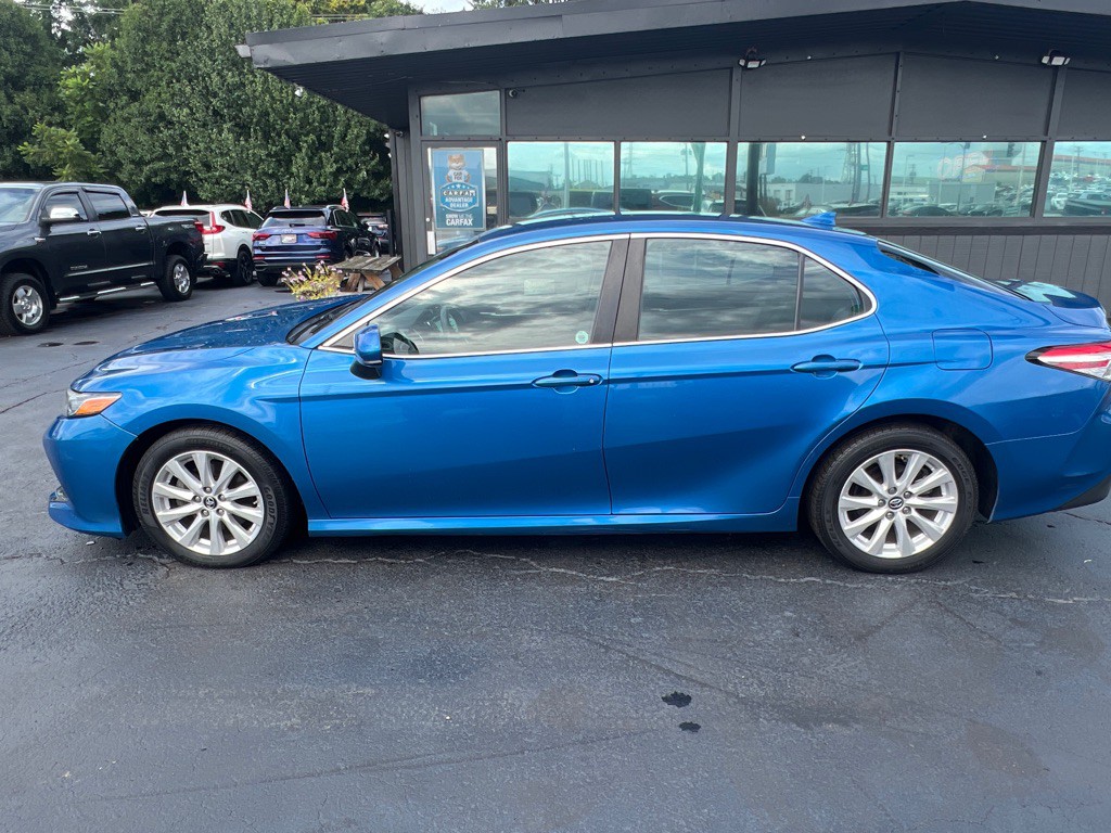 2019 Toyota Camry Image 8