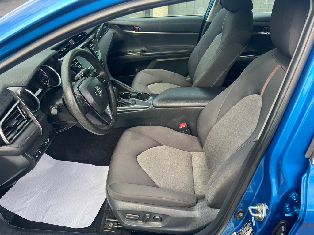 2019 Toyota Camry Image 11