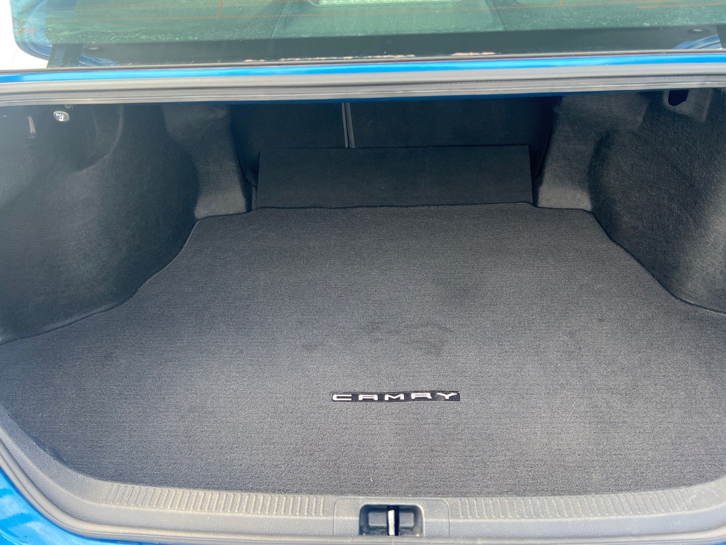 2019 Toyota Camry Image 21