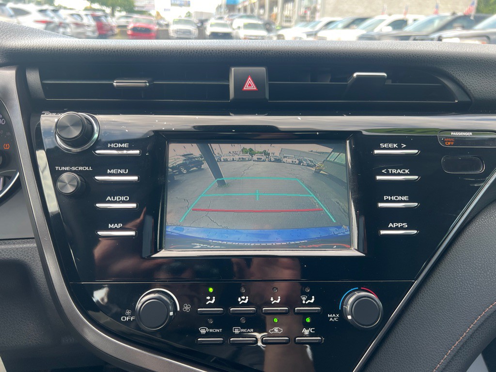 2019 Toyota Camry Image 25