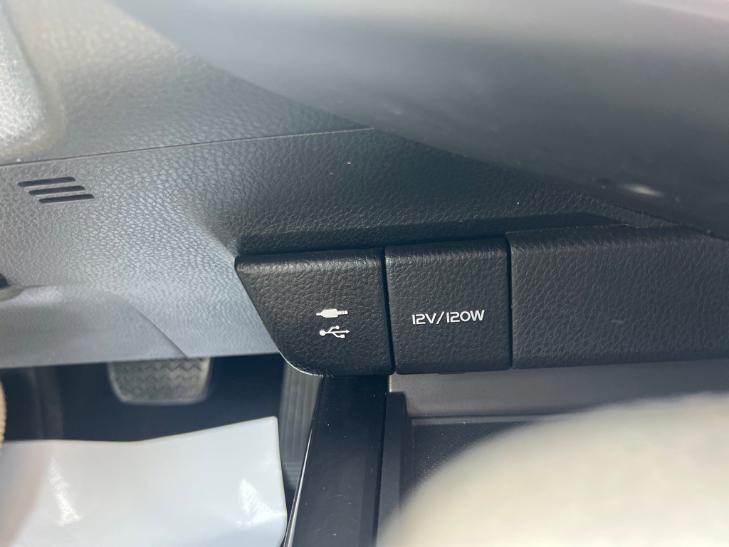 2019 Toyota Camry Image 26