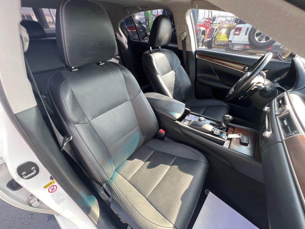 2015 Lexus GS Image 21