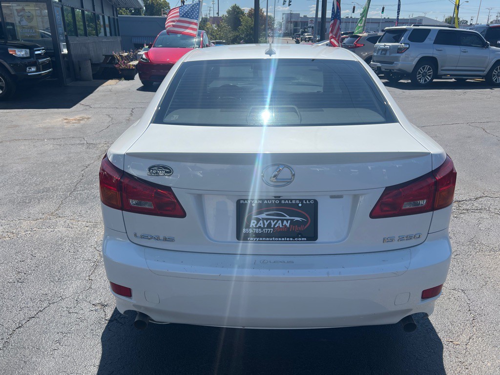2008 Lexus IS Image 5