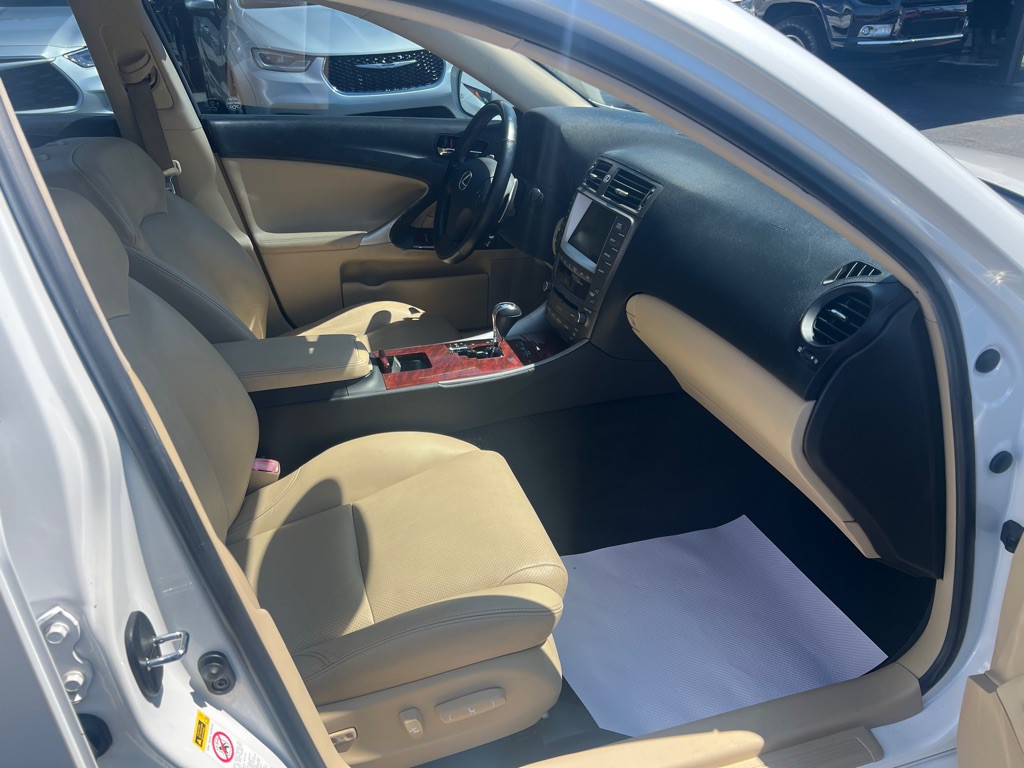 2008 Lexus IS Image 13