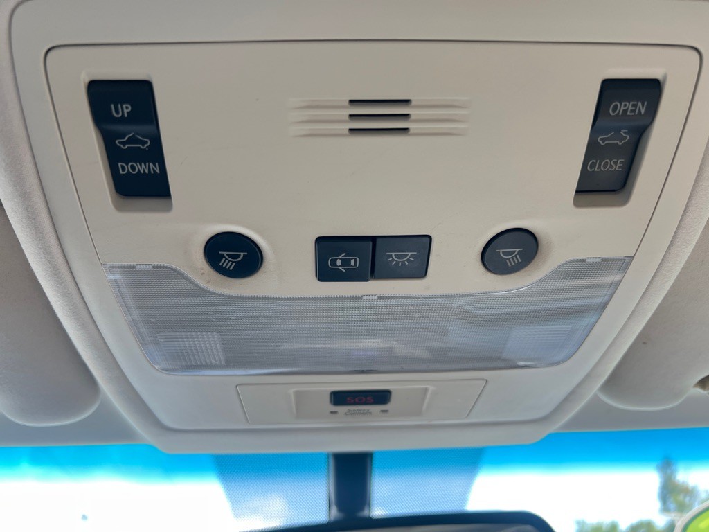 2013 Lexus ES Image 21