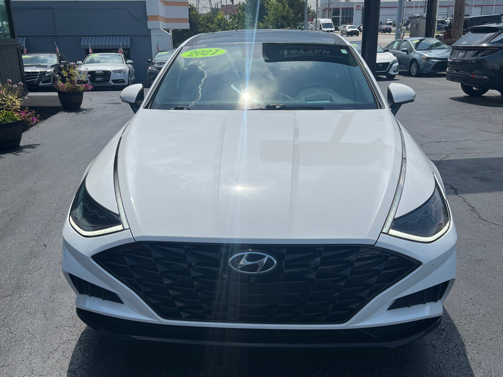 2021 Hyundai Sonata Image 2