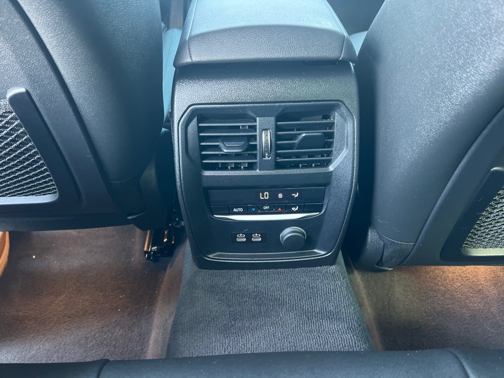 2019 BMW 3 Series Image 13