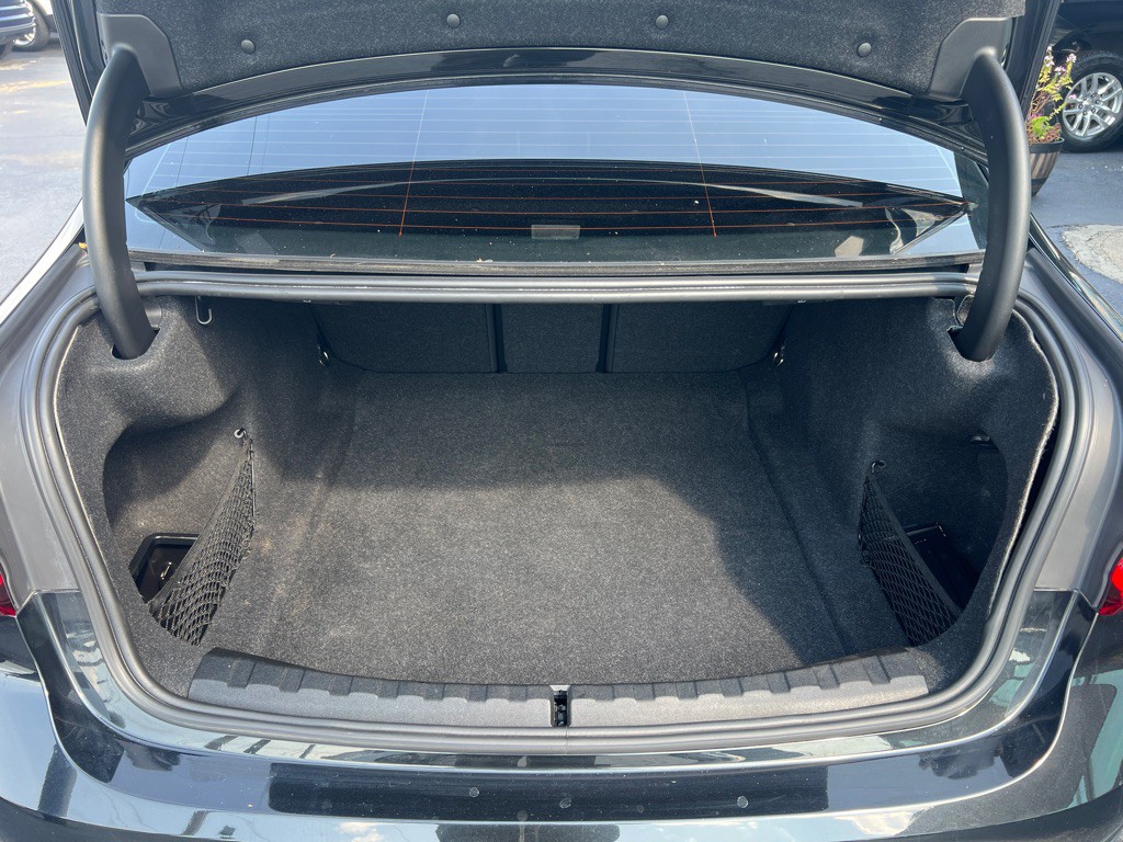 2019 BMW 3 Series Image 14