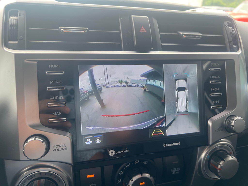 2022 Toyota 4Runner Image 31