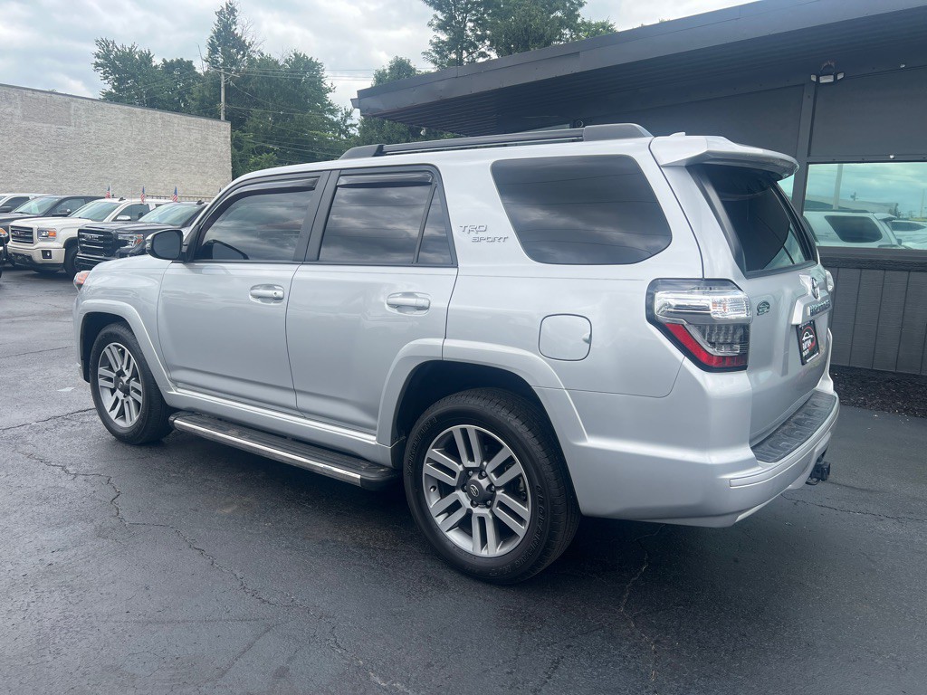 2022 Toyota 4Runner Image 4