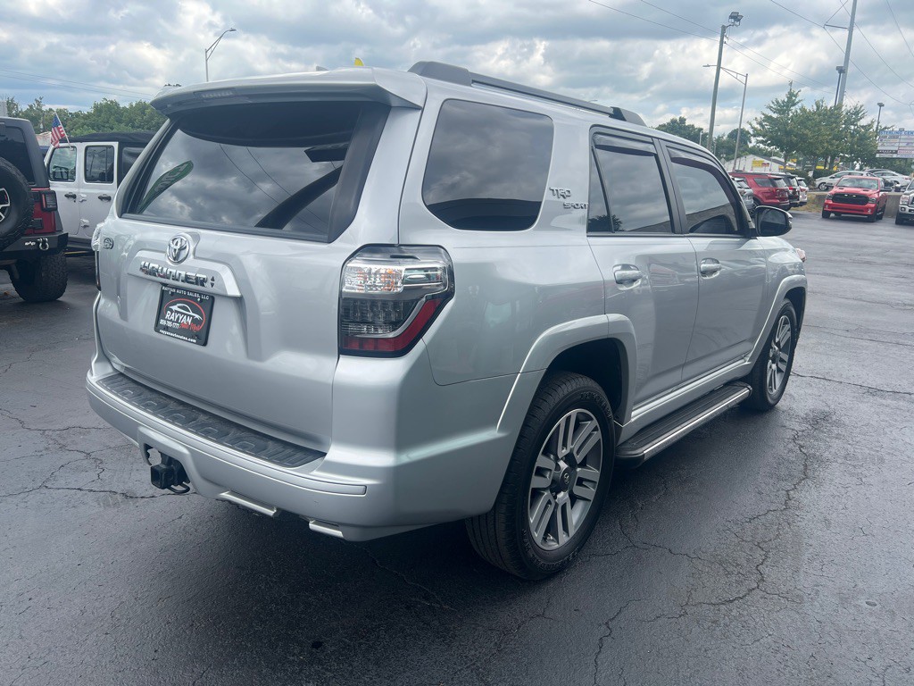 2022 Toyota 4Runner Image 7
