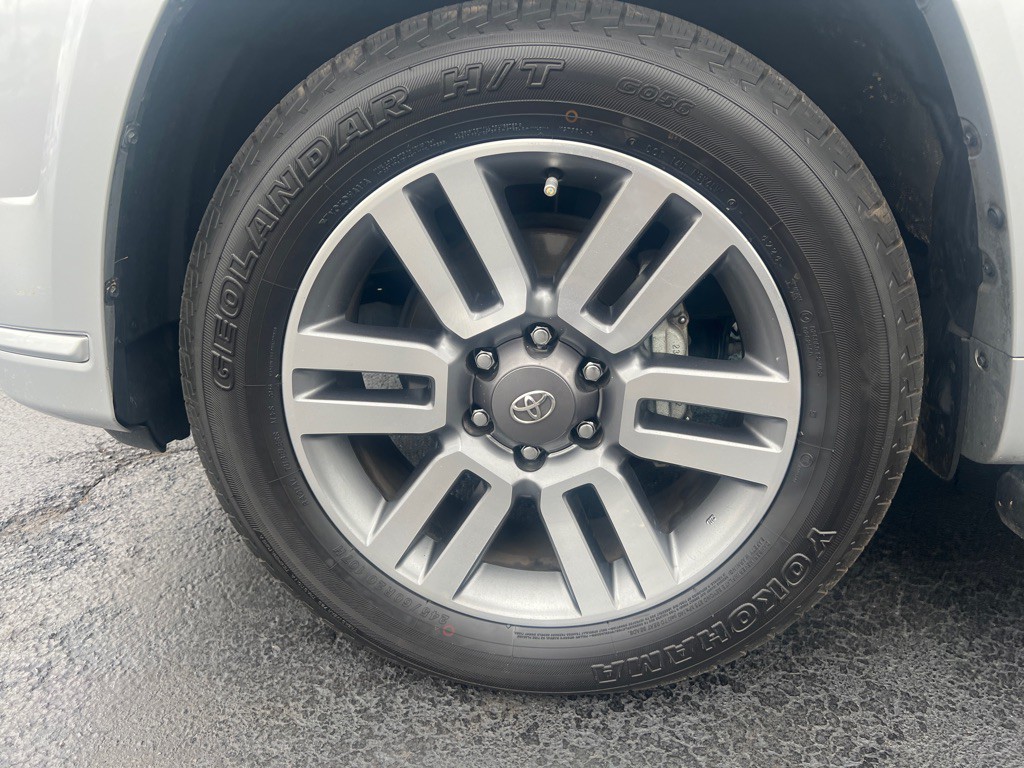 2022 Toyota 4Runner Image 13