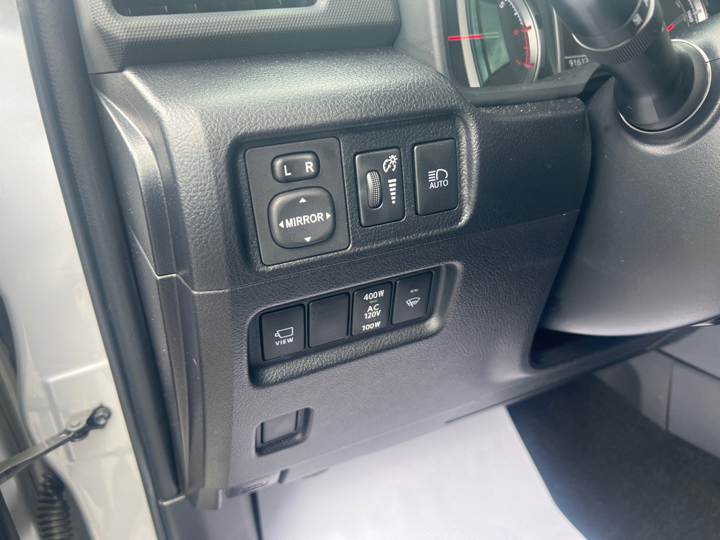 2022 Toyota 4Runner Image 17