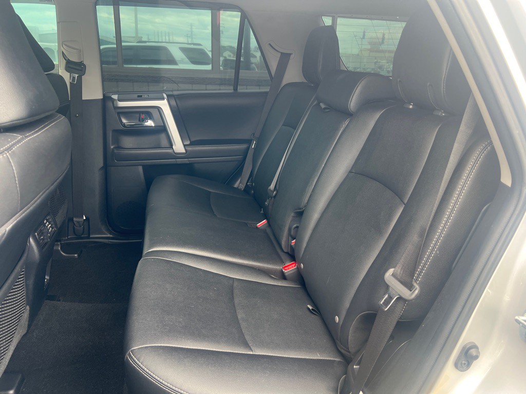 2022 Toyota 4Runner Image 19