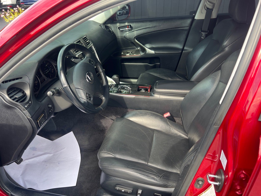 2007 Lexus IS Image 8