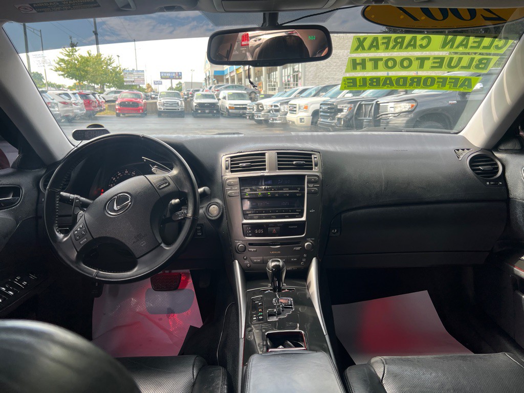 2007 Lexus IS Image 11