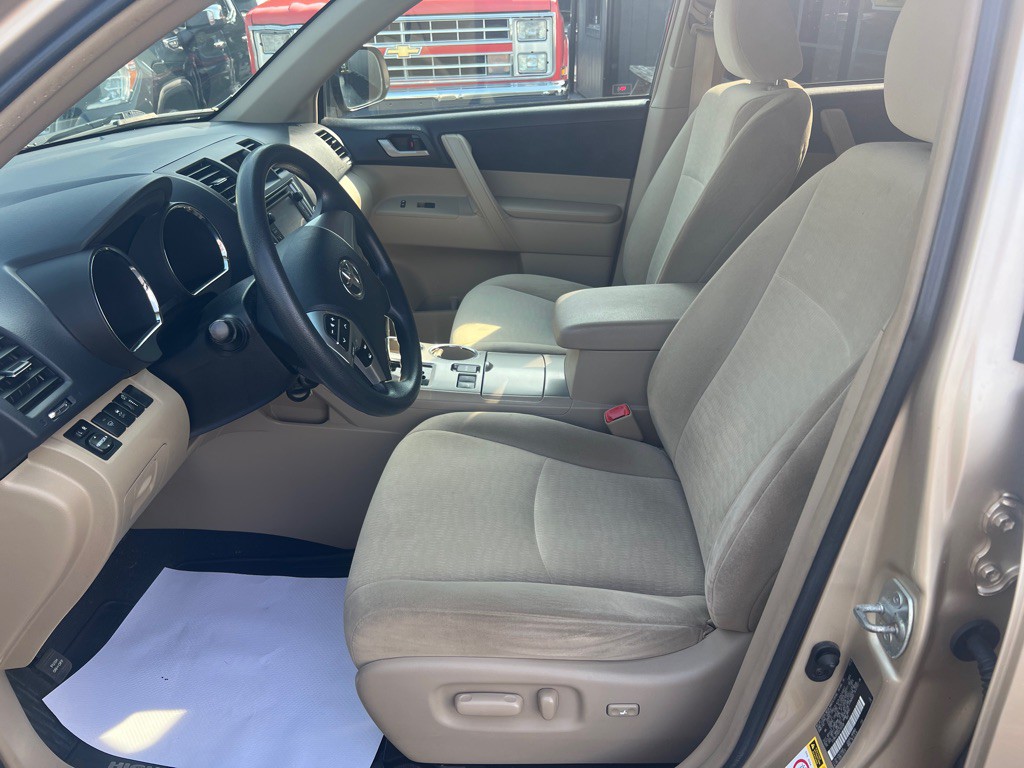 2013 Toyota Highlander Image 11